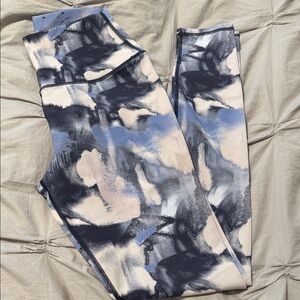 ALO Yoga NWOT Abstract Print leggings - Black, Blue, Cream